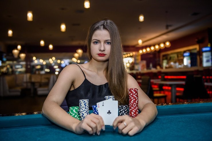pokeriomokykla Live Casino